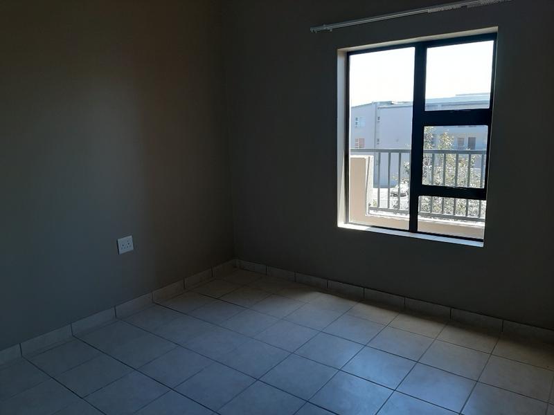 To Let 2 Bedroom Property for Rent in Burgundy Estate Western Cape